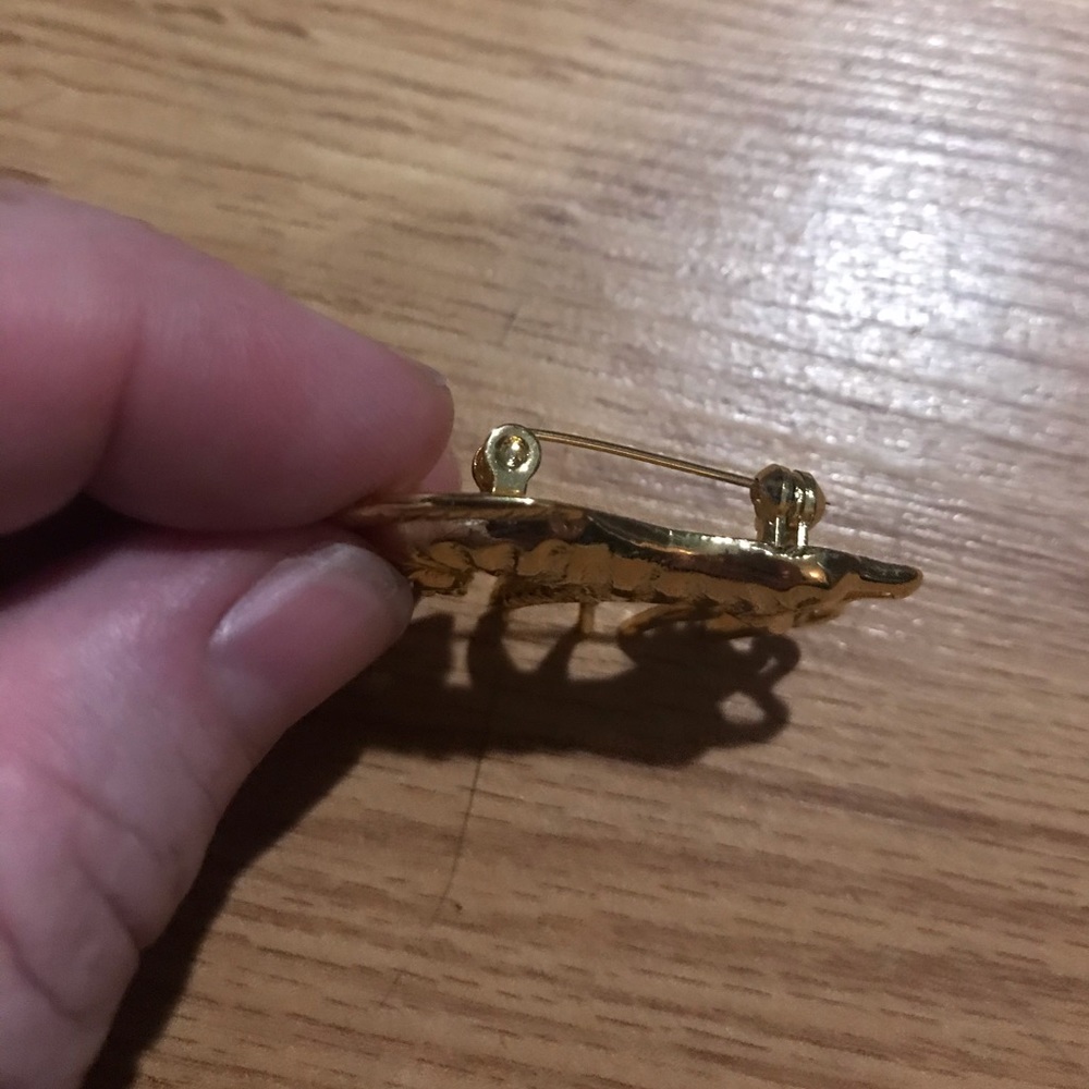 Gold zebra brooch - Picture 4 of 6
